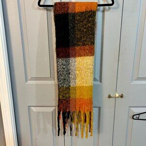 Beautiful Scarf/Shawl with Fringe.